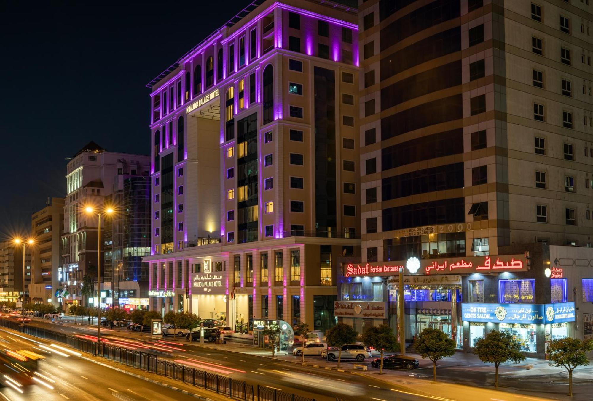 Khalidia Palace Hotel Dubai By Mourouj Gloria Exterior foto The hotel at night
