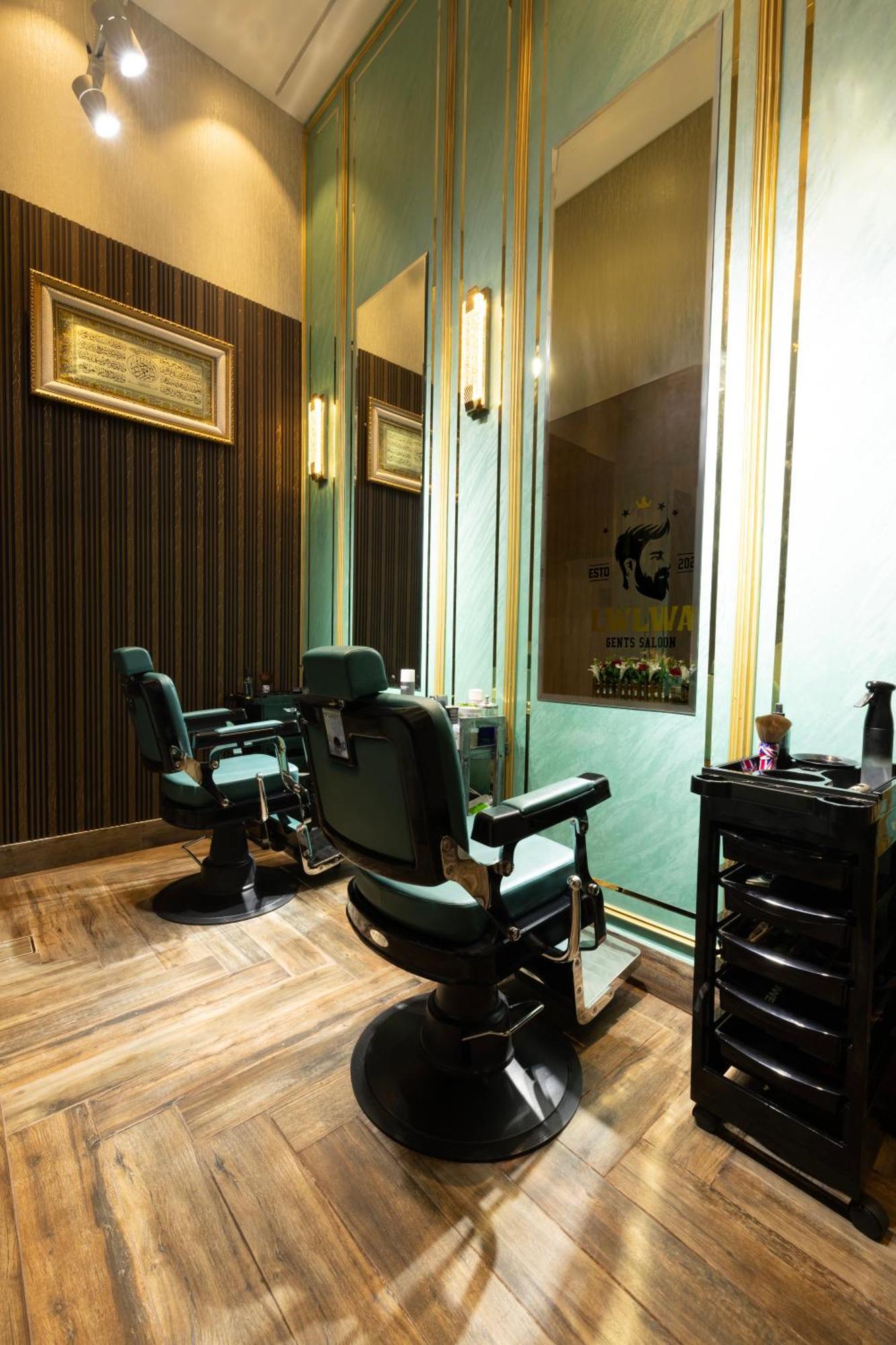 Khalidia Palace Hotel Dubai By Mourouj Gloria Exterior foto Barber chairs